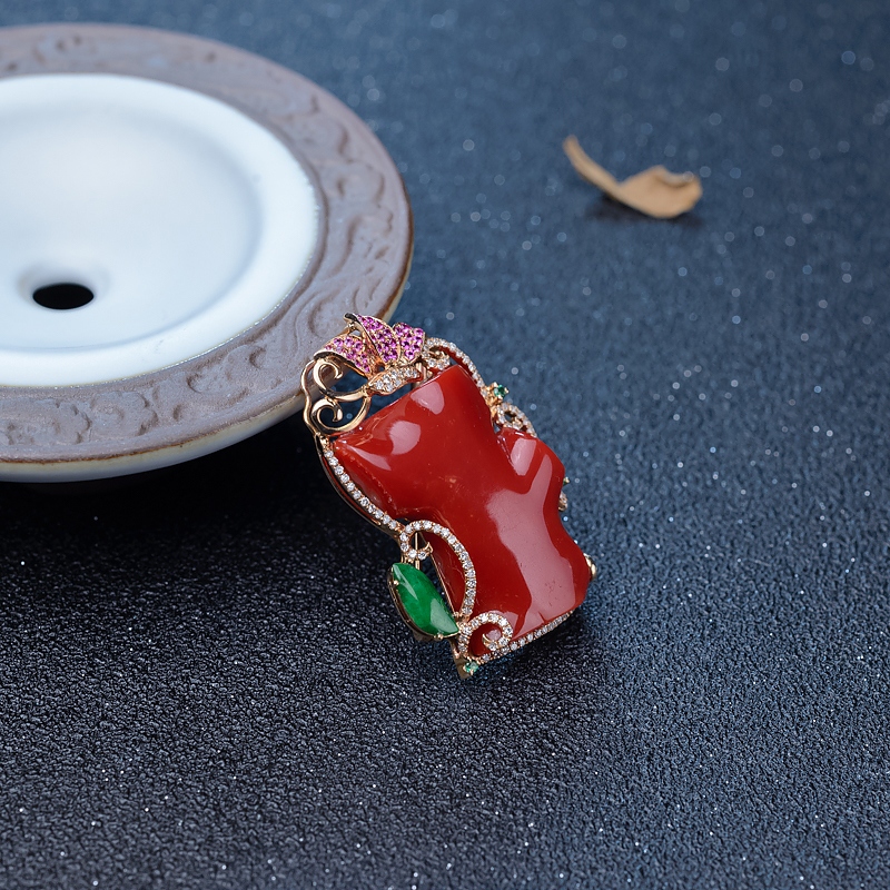 18K珊瑚吊坠-红掌柜