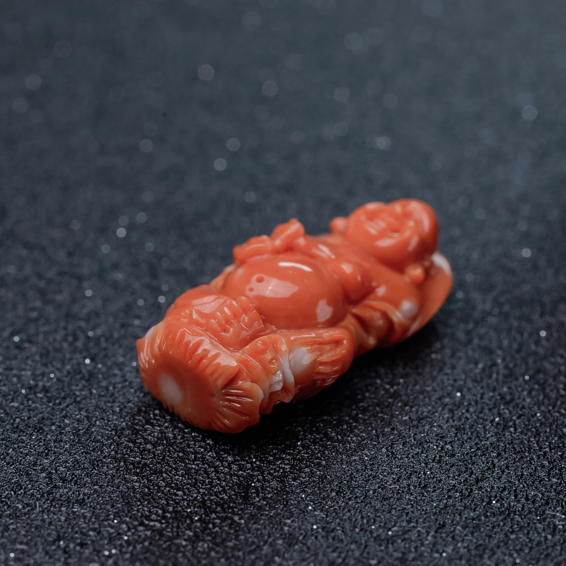 MOMO珊瑚弥勒佛吊坠-红掌柜