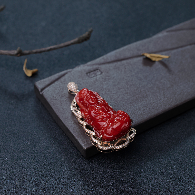 18K金镶钻阿卡正红珊瑚吊坠-红掌柜