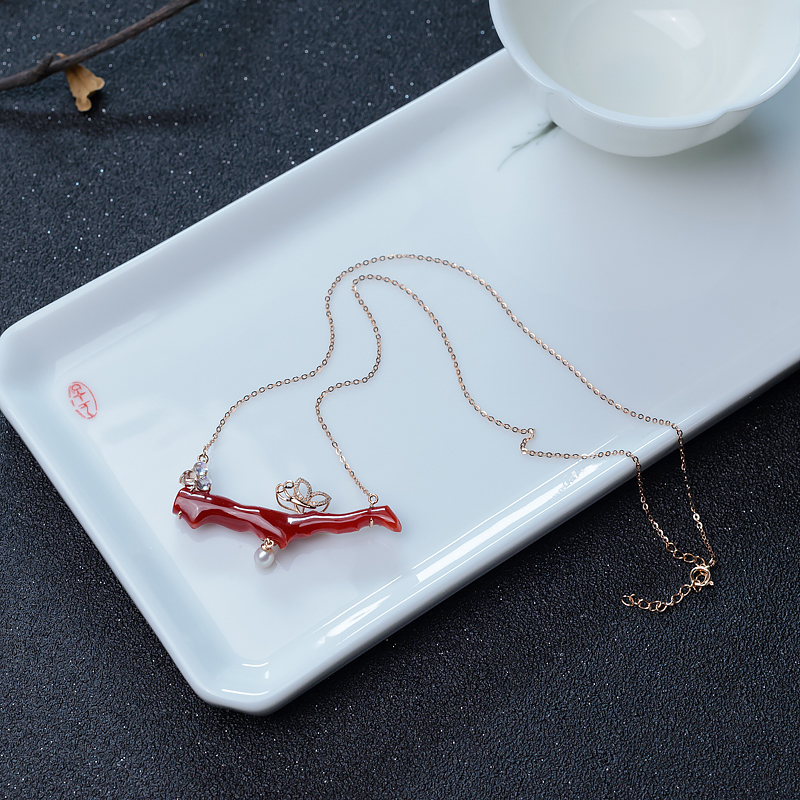 18K金镶钻阿卡深红珊瑚锁骨链-红掌柜