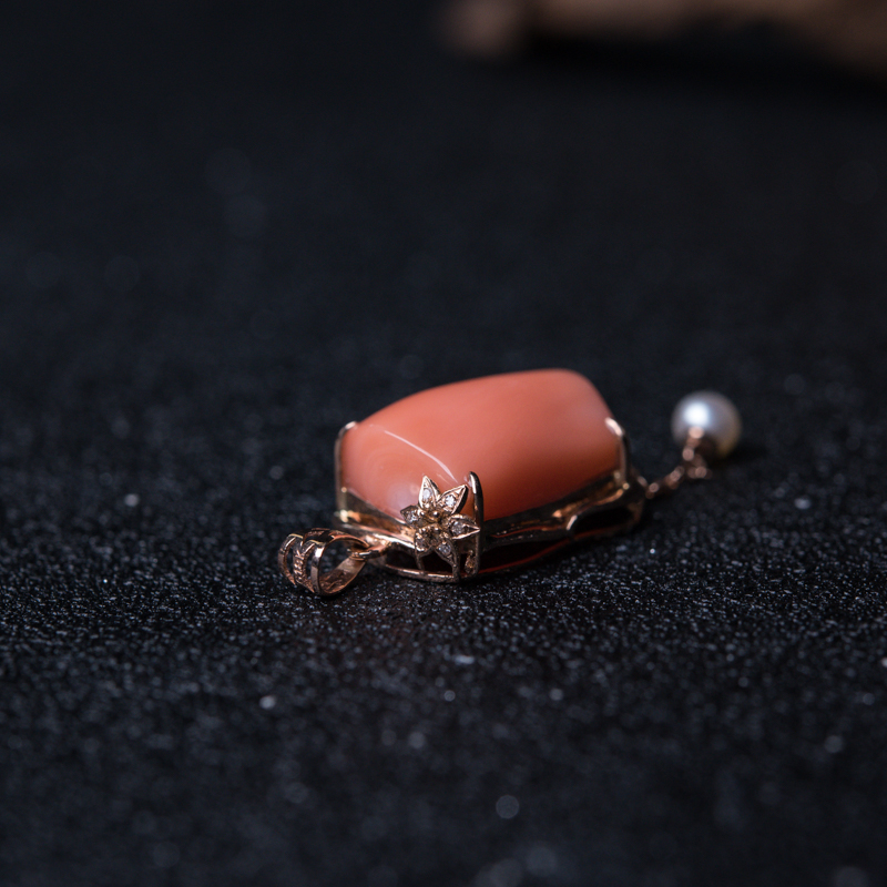 18K深水珊瑚吊坠-红掌柜