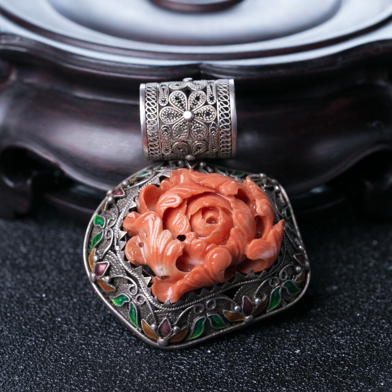 银镶MOMO珊瑚牡丹花吊坠-红掌柜