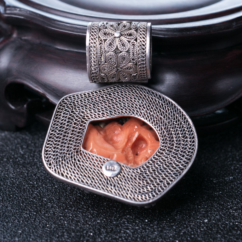 珊瑚牡丹花吊坠-红掌柜