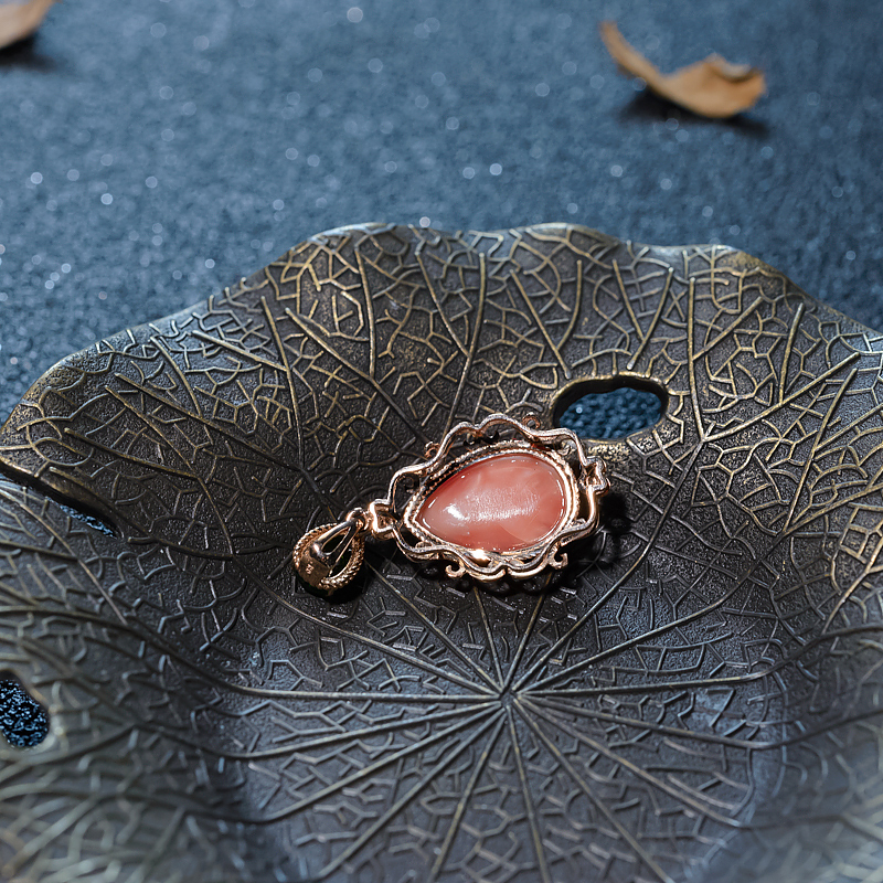 18K台湾深水珊瑚吊坠-红掌柜