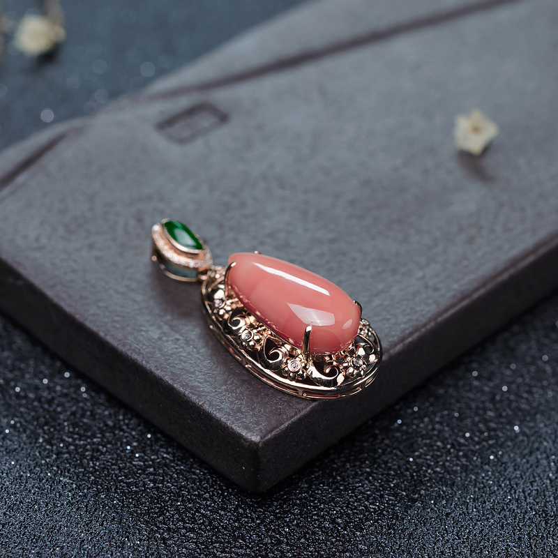 台湾深水珊瑚吊坠-红掌柜