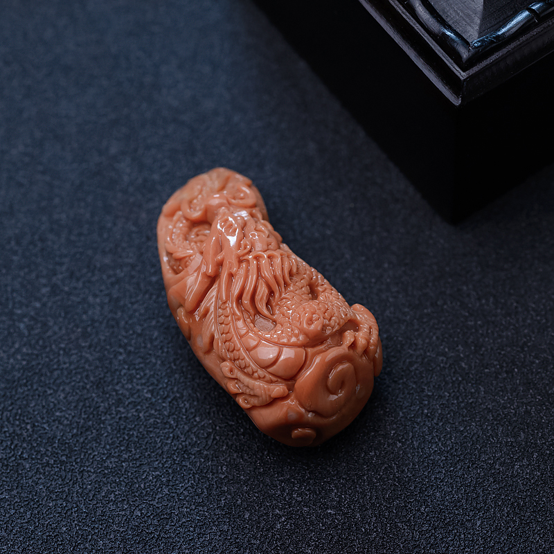 珊瑚龙牌吊坠-红掌柜