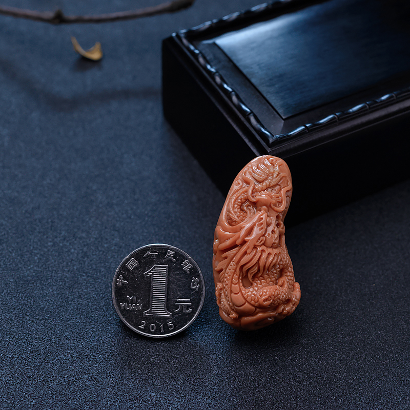 天然珊瑚龙牌吊坠-红掌柜