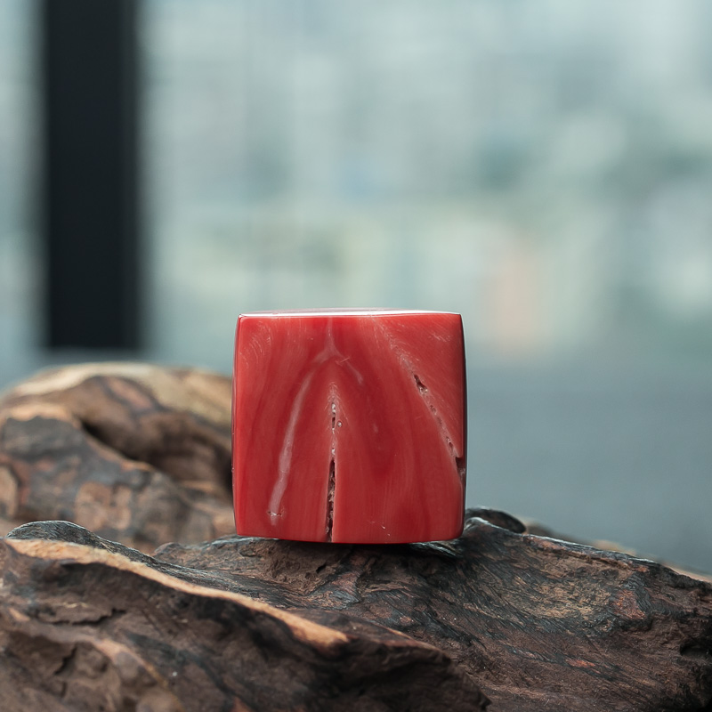 天然MOMO珊瑚方形戒面-红掌柜