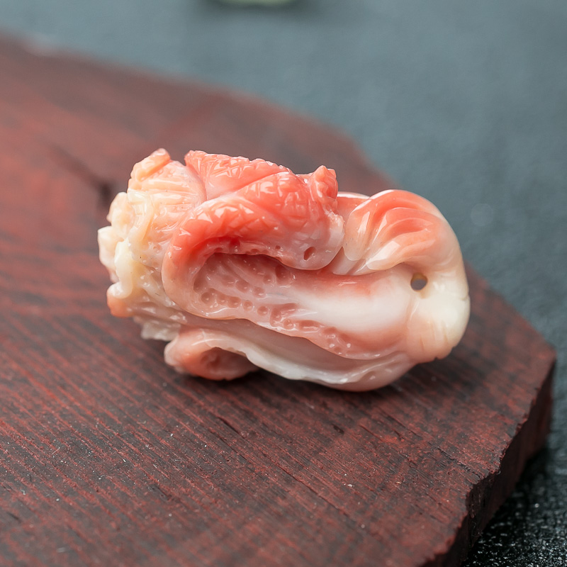 天然珊瑚白菜吊坠-红掌柜