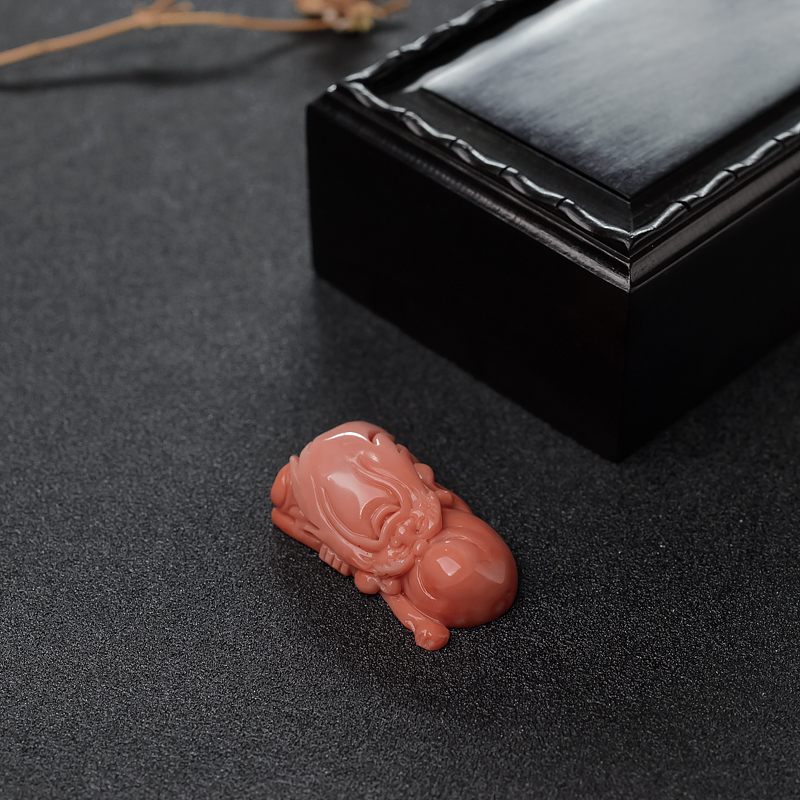 红珊瑚寿公吊坠-红掌柜