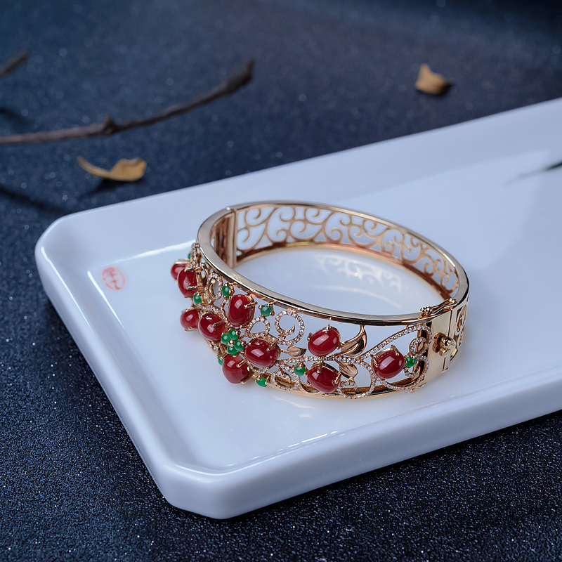 天然阿卡正红珊瑚手镯-红掌柜