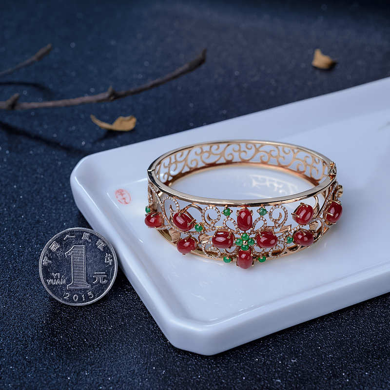 18K金镶钻阿卡珊瑚手镯-红掌柜