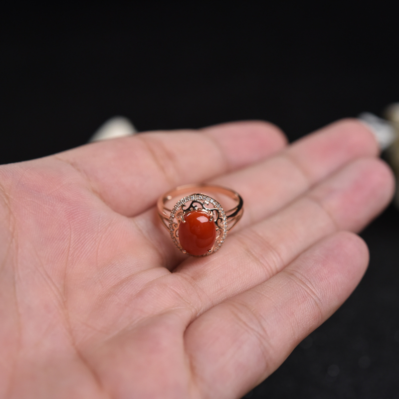 18K金镶钻意大利天然沙丁珊瑚戒指-红掌柜