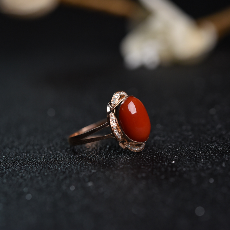 18K金镶钻天然沙丁珊瑚戒指-红掌柜