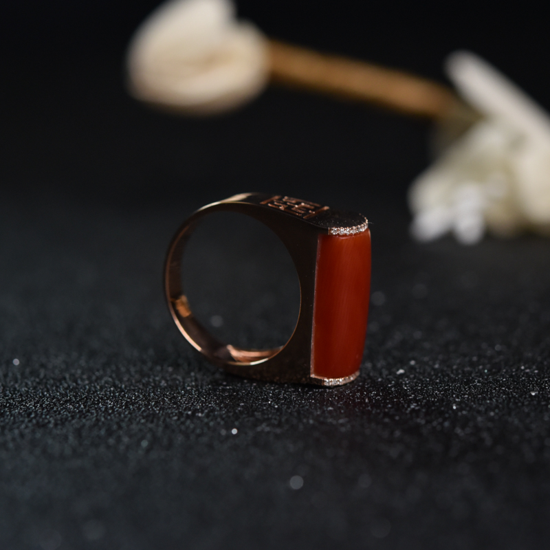 18K金镶钻天然沙丁朱红珊瑚戒指-红掌柜