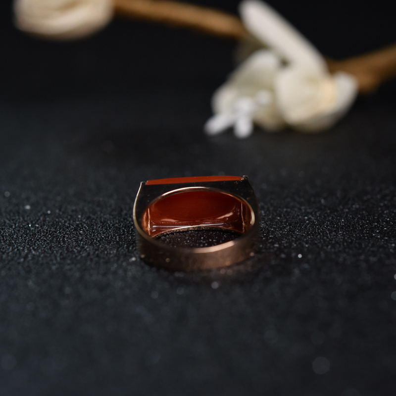 18K金镶钻天然朱红珊瑚戒指-红掌柜