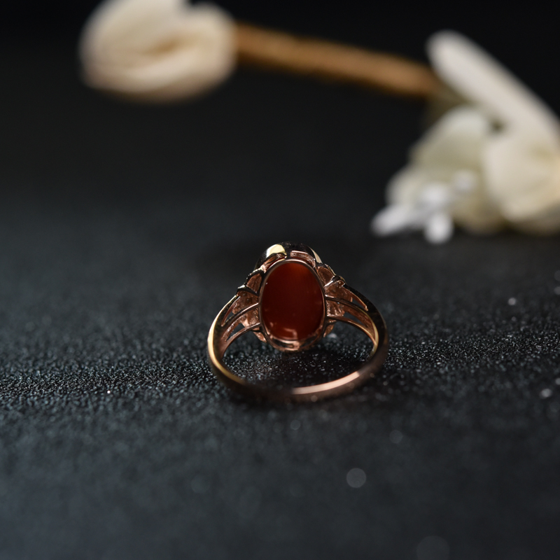 18K金镶钻天然朱红珊瑚戒指-红掌柜
