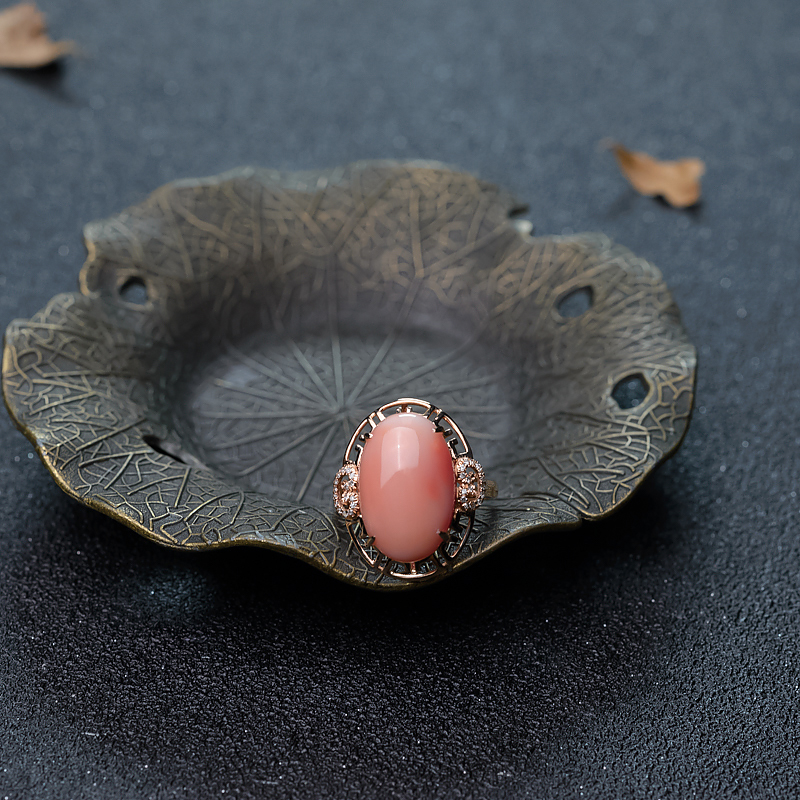 18K金镶钻深水珊瑚戒指-红掌柜