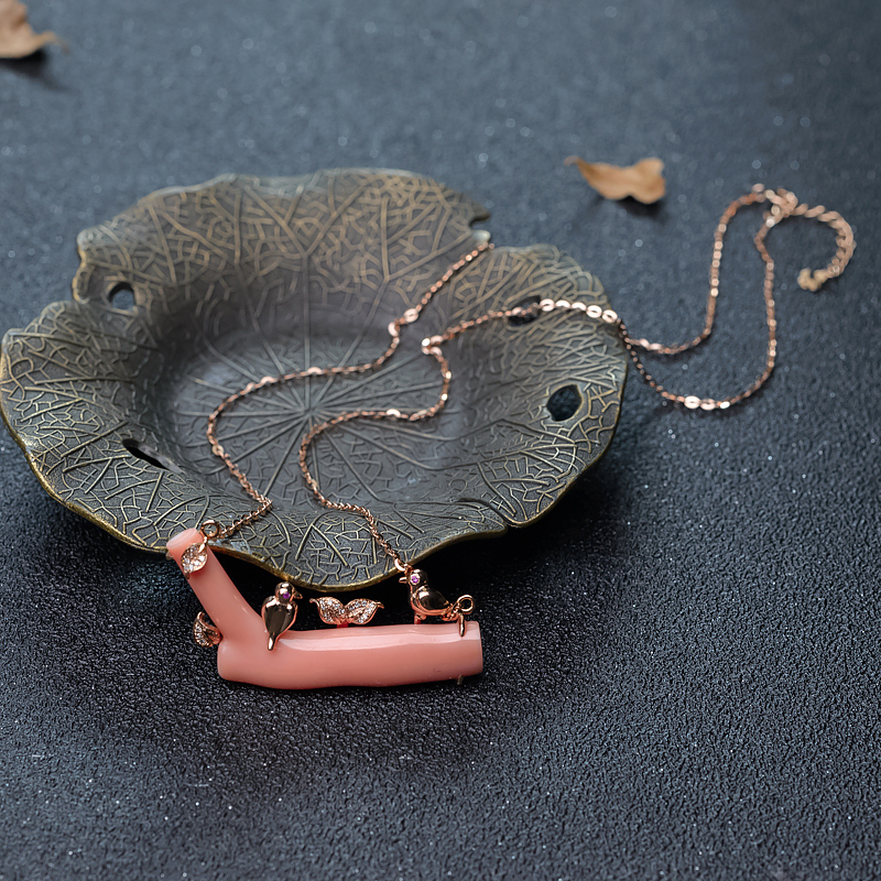 18K金镶钻深水珊瑚锁骨链-红掌柜