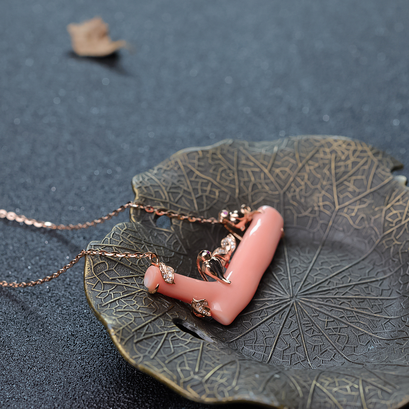 18K金镶钻珊瑚锁骨链-红掌柜