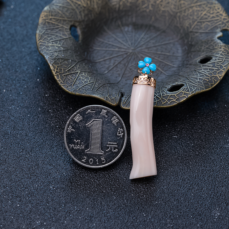 18K金镶深水珊瑚吊坠-红掌柜