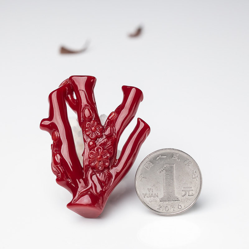 阿卡牛血红珊瑚雕花原枝挂坠-红掌柜