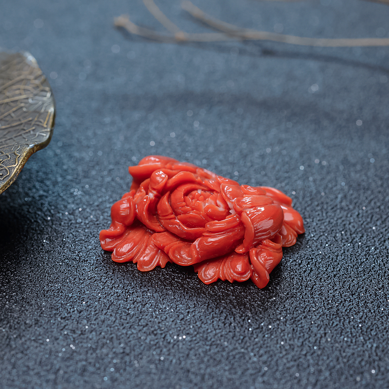 台湾MOMO珊瑚牡丹花戒面-红掌柜