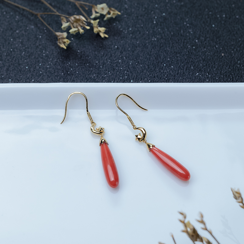 18K金镶沙丁珊瑚水滴耳坠-红掌柜