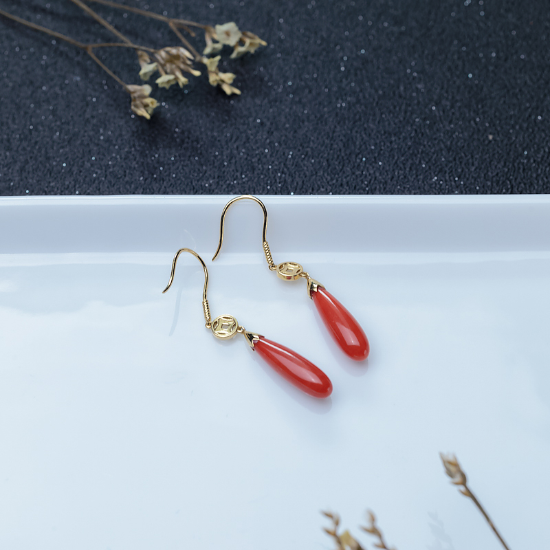 18K金镶沙丁珊瑚水滴耳坠-红掌柜