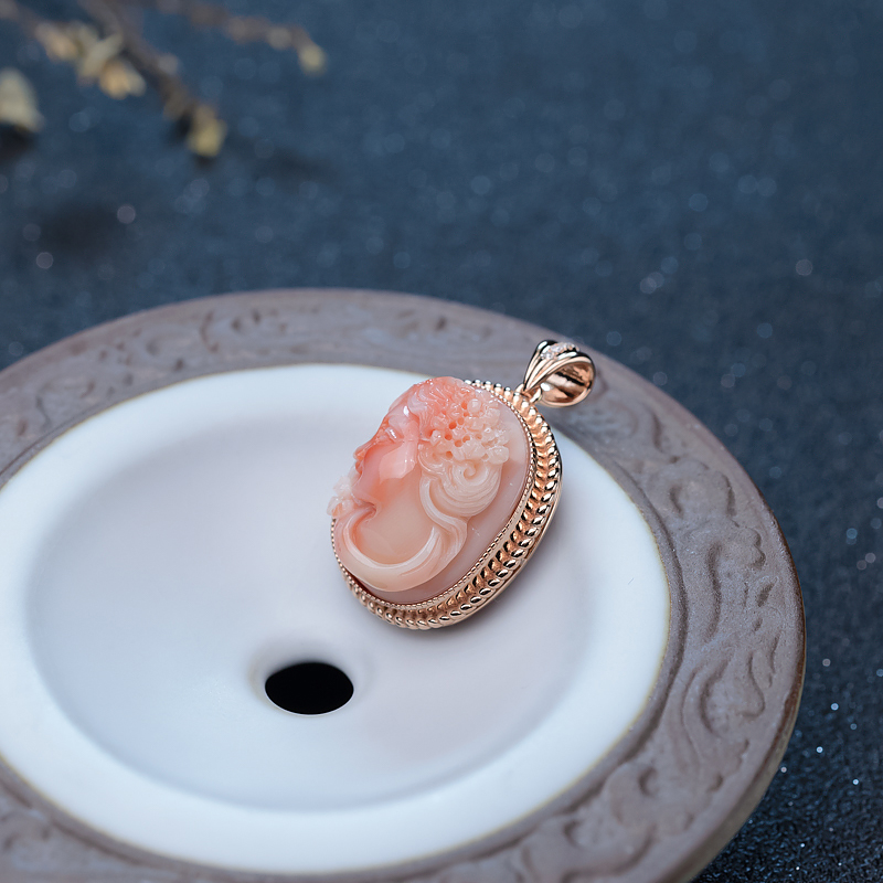 深水珊瑚美女吊坠-红掌柜