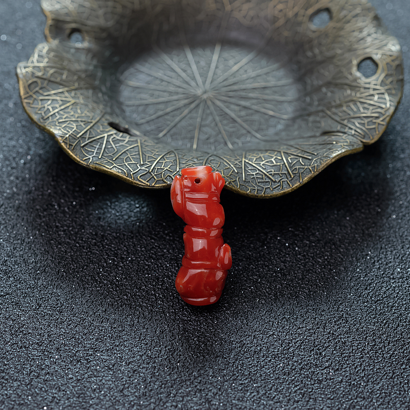 日本天然阿卡珊瑚竹节吊坠-红掌柜