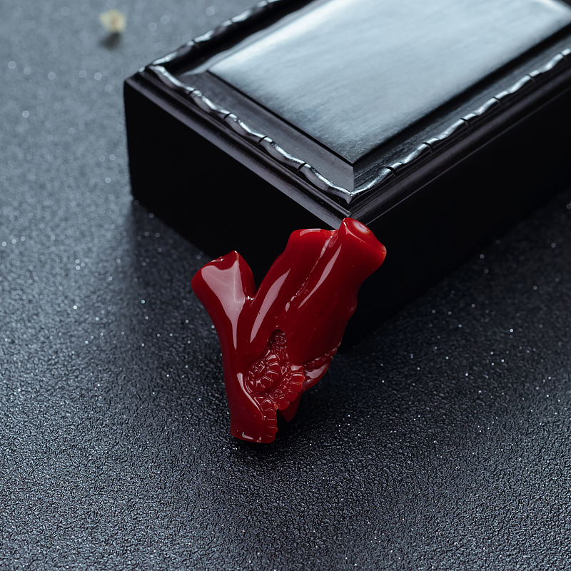 牛血红珊瑚原枝-红掌柜