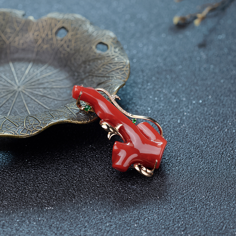 18K天然日本珊瑚吊坠-红掌柜