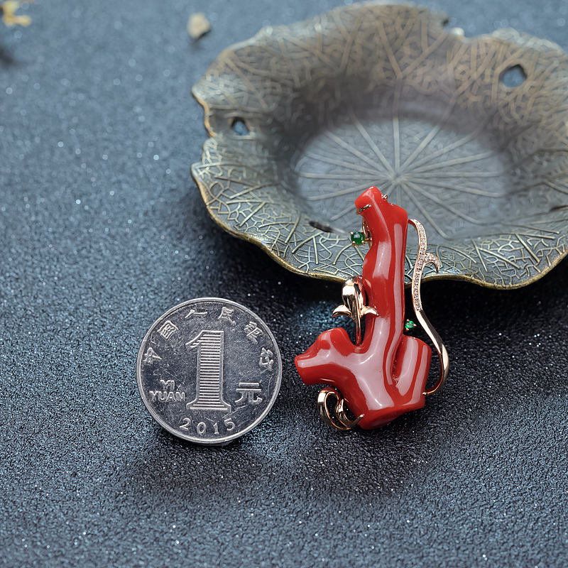 18K天然日本阿卡珊瑚吊坠-红掌柜