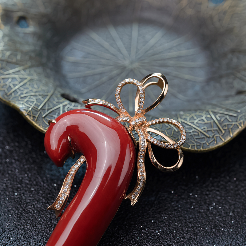 18K天然阿卡珊瑚吊坠-红掌柜