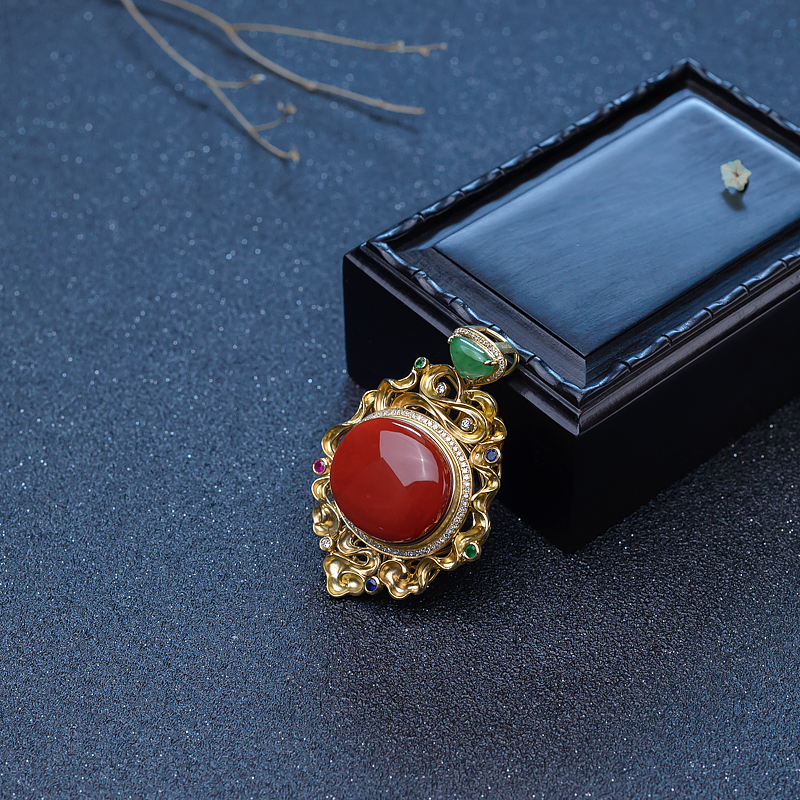 阿卡牛血红珊瑚吊坠-红掌柜