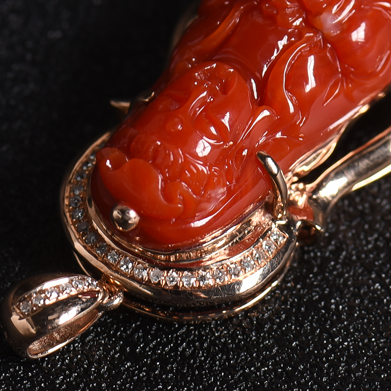 日本金镶钻阿卡牛血红珊瑚观音吊坠 - 红掌柜