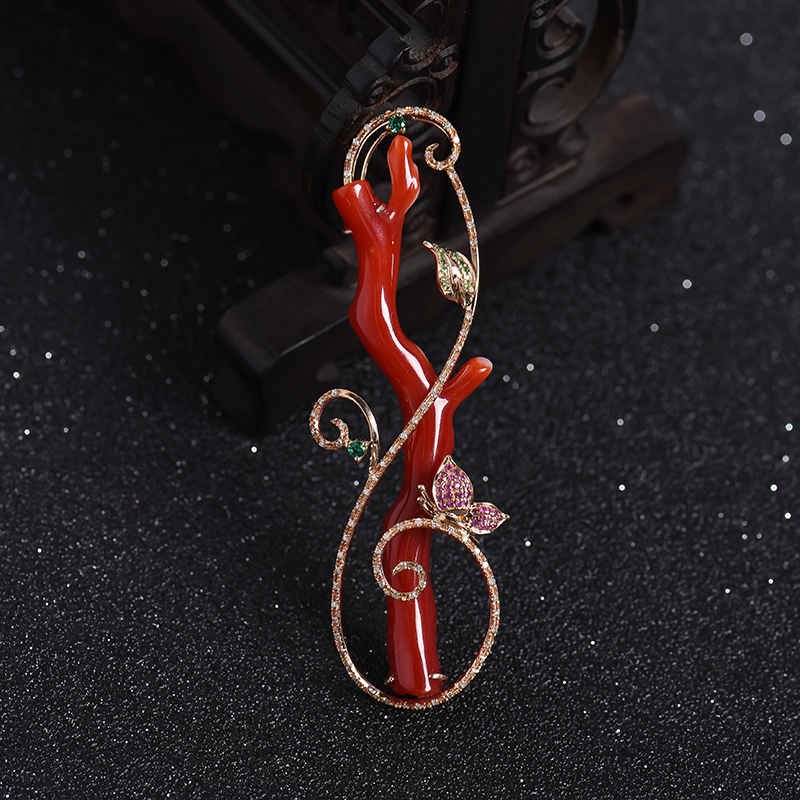 18K金镶钻红珊瑚树枝吊坠-红掌柜