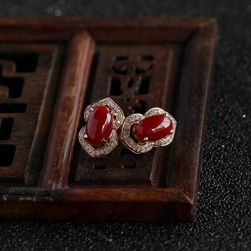 金镶钻日本阿卡红珊瑚耳钉-红掌柜