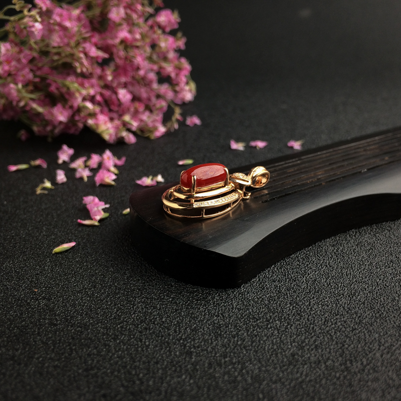 日本18K金镶钻阿卡红珊瑚吊坠 - 红掌柜