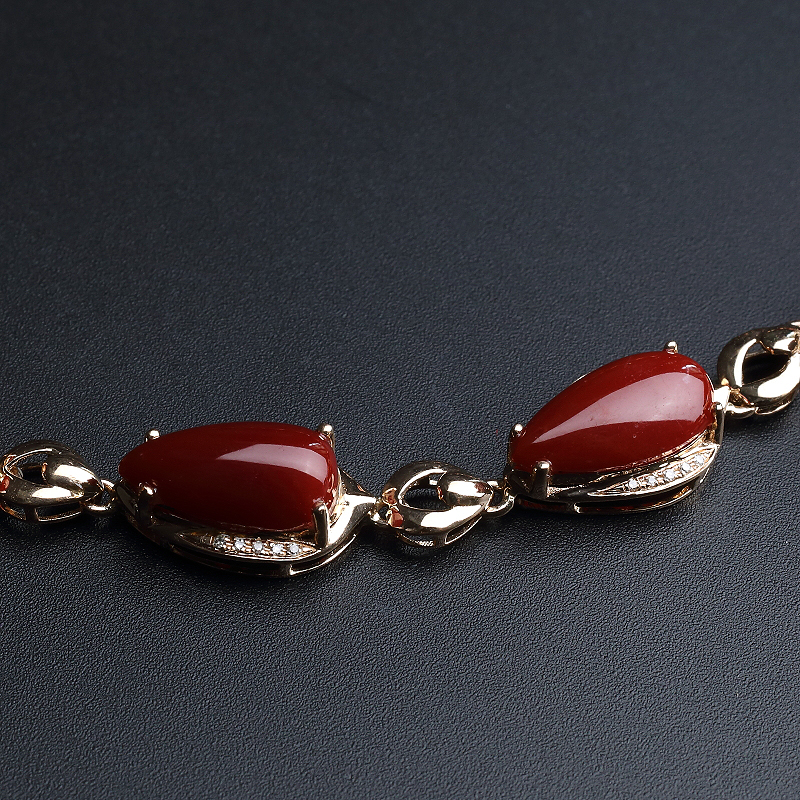 18K金镶钻日本红珊瑚项链-红掌柜