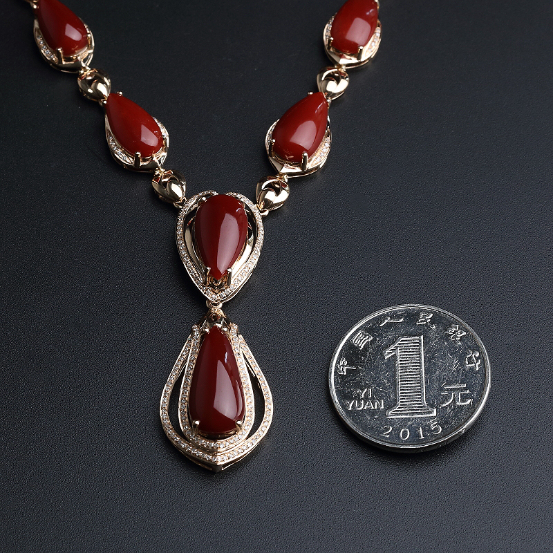 18K金镶钻红珊瑚项链-红掌柜