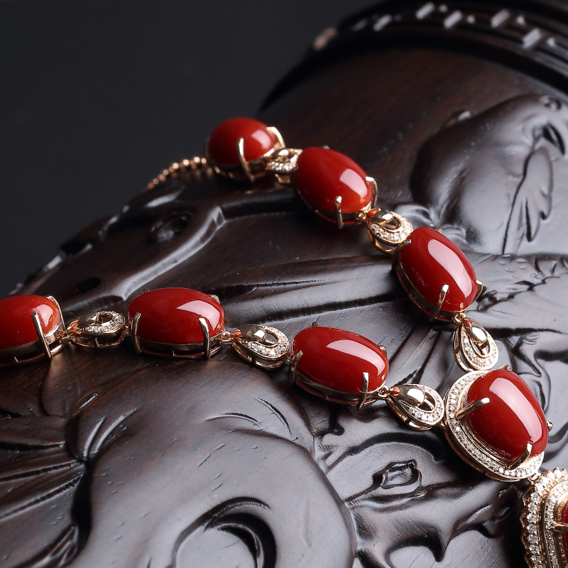 18K金镶钻日本牛血红珊瑚项链-红掌柜