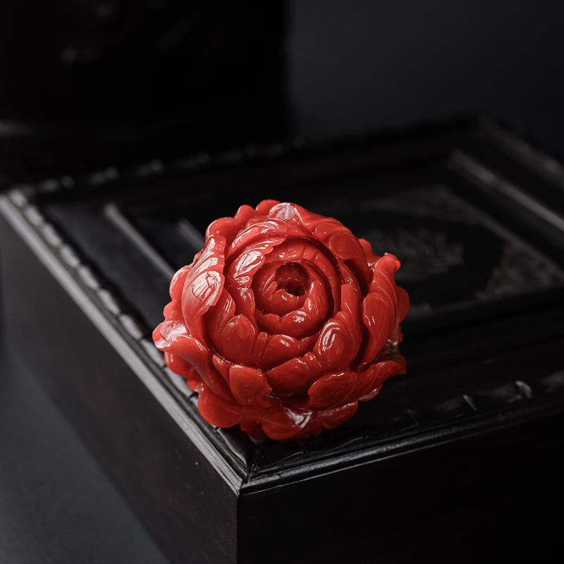 日本天然阿卡牛血红珊瑚牡丹花吊坠-红掌柜