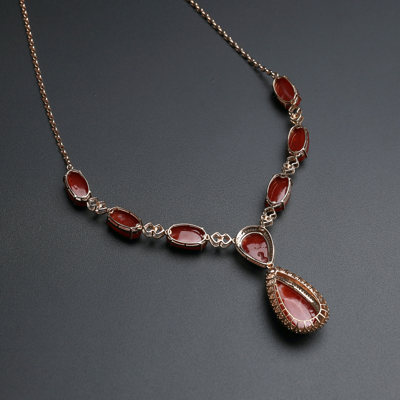 18K金镶钻天然阿卡红珊瑚项链-红掌柜