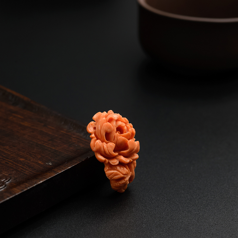 台湾MOMO红珊瑚牡丹花吊坠-红掌柜