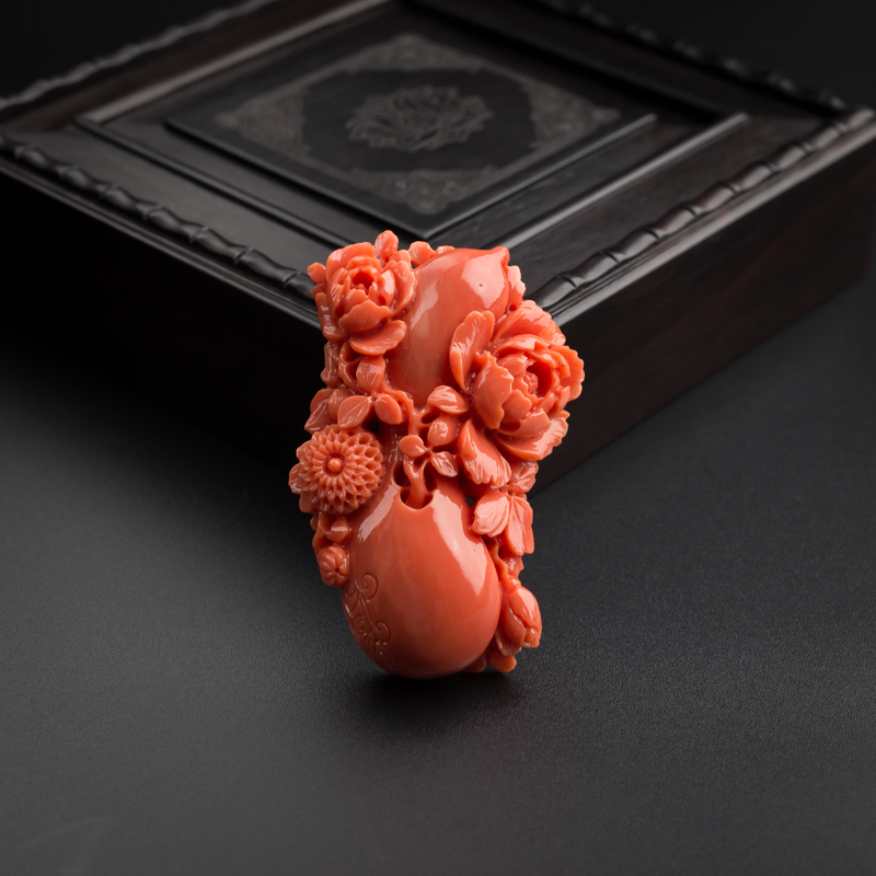 MOMO红珊瑚牡丹花吊坠-红掌柜