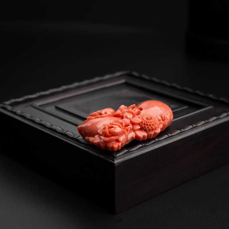 红珊瑚牡丹花吊坠-红掌柜