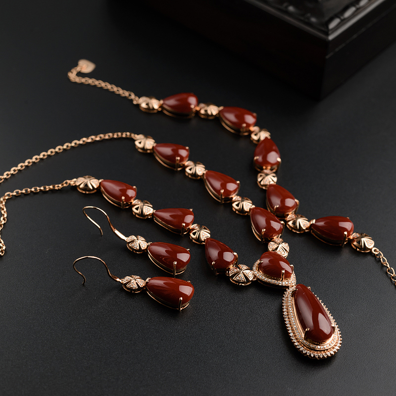 阿卡牛血红珊瑚项链-红掌柜