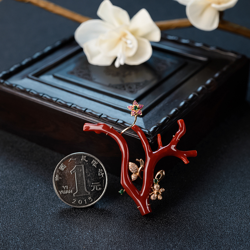 天然阿卡红珊瑚树枝吊坠 - 红掌柜